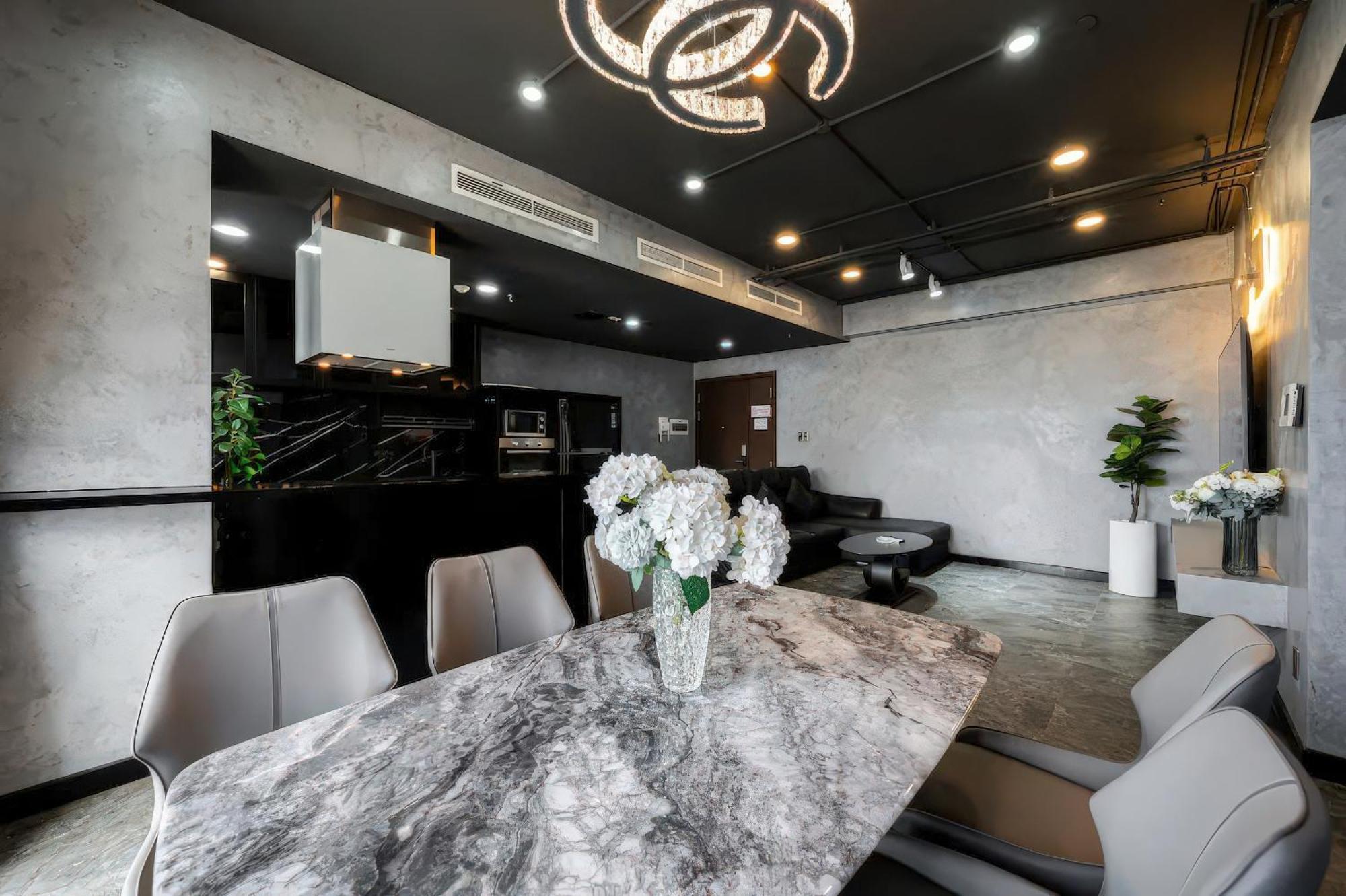 The Rivergate Apartments & Condo Saigon Хошимин Номер фото